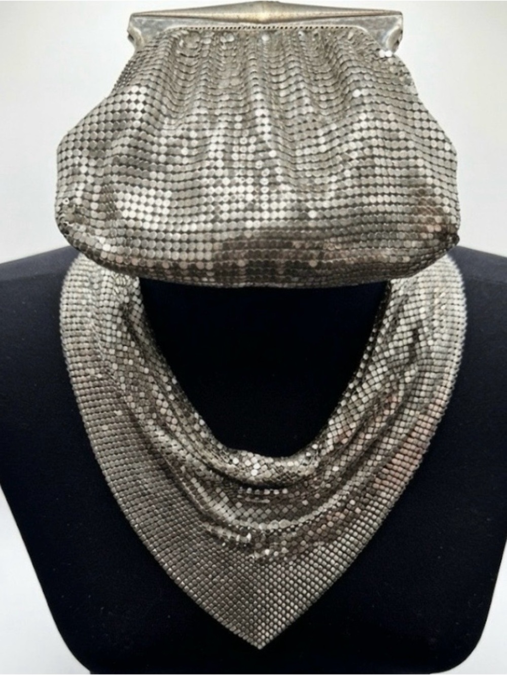 Stunning!! Silver Mesh Evening Scarf Necklace & evening pouch